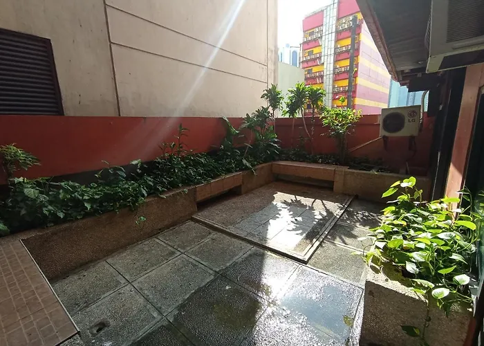 Hotel The Staycation - Serviced 3*
