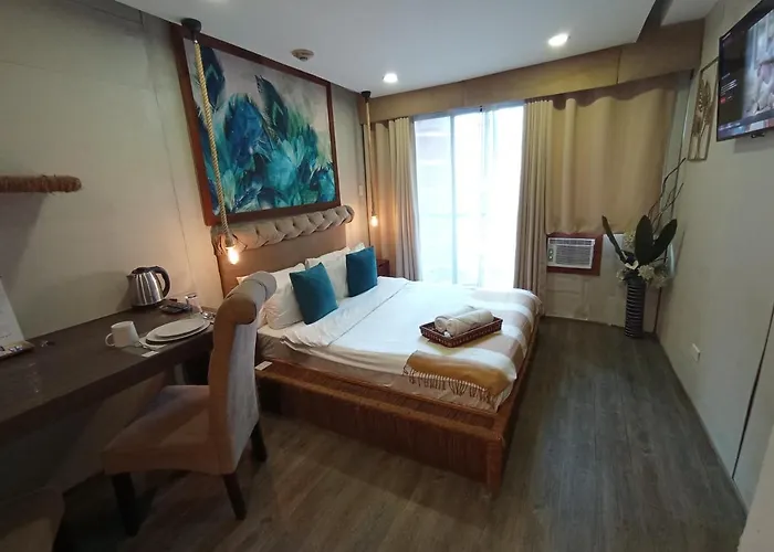 The Staycation - Serviced 3* Manille