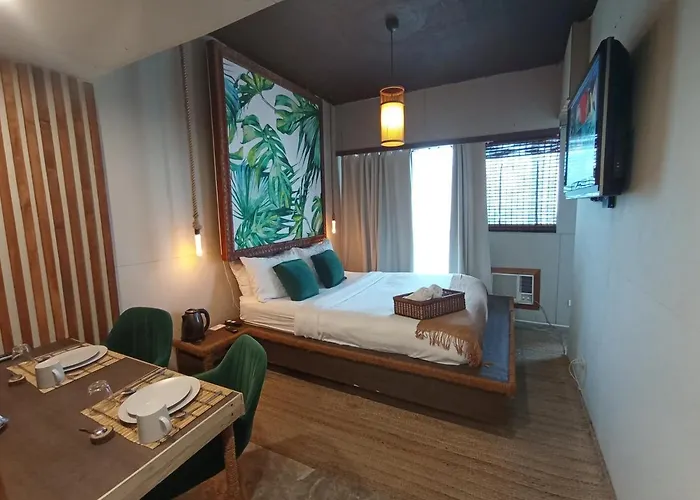 Hotel The Staycation - Serviced 3*