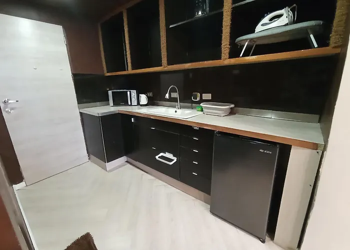 The Staycation - Serviced 3*