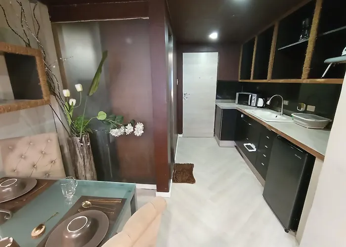 The Staycation - Serviced 3* Manille