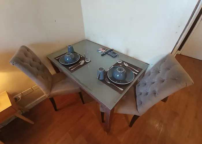 The Staycation - Serviced Hotel