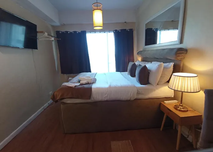 The Staycation - Serviced Hotel
